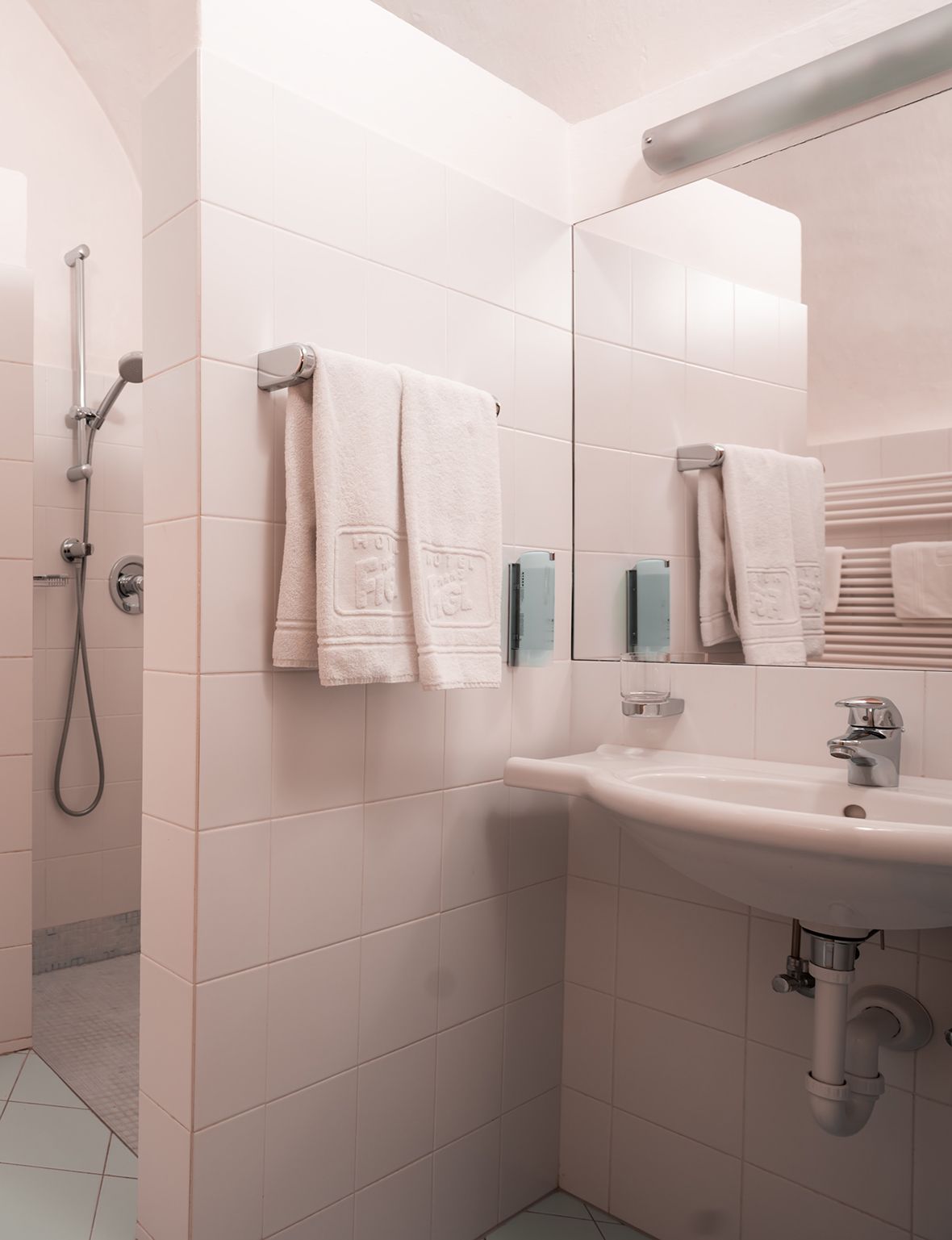Bad mit Dusche